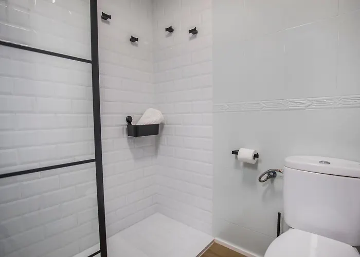 El Refugio De Sabina - Sierra De Gredos * 아레나스 데 산 페드로